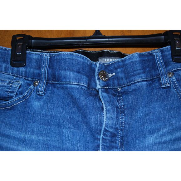 TORRID BOMBSHELL SKINNY PREMIUM STRETCH JEANS SIZE 22S - Picture 4 of 4